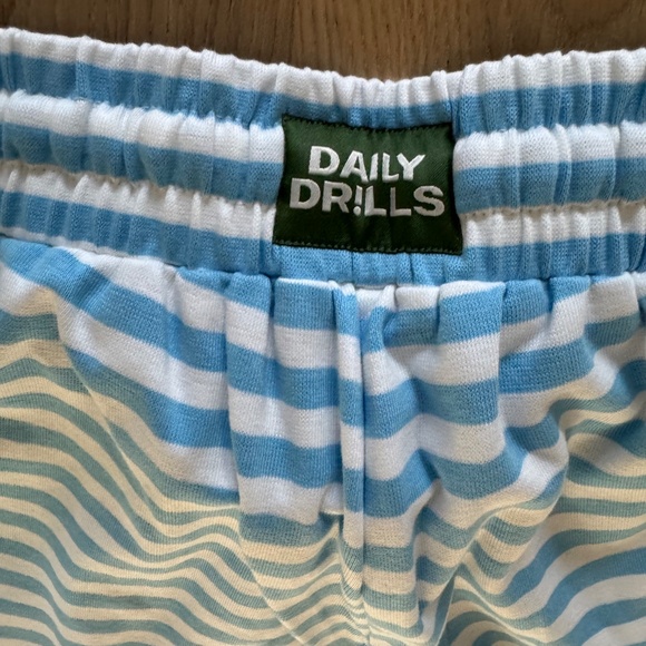 Daily Drills Malibu - blue stripe Cotton pants XS/SM NWT - Picture 4 of 5